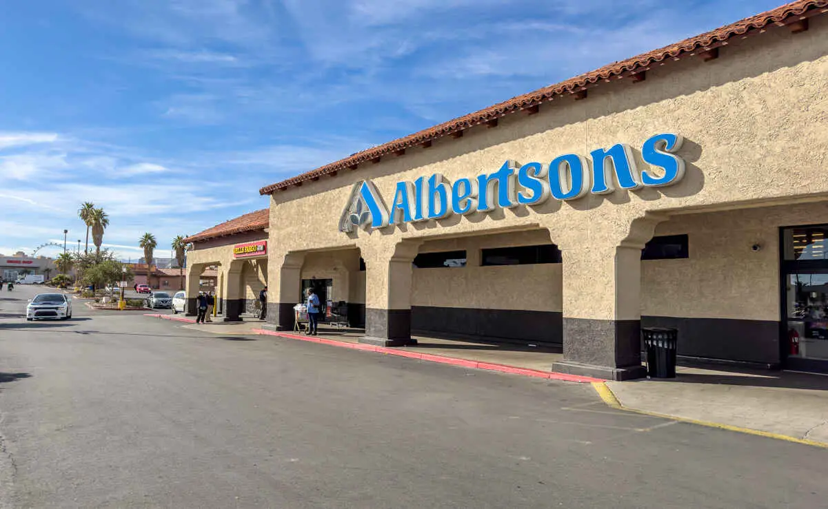 10 Grocery Stores on The Las Vegas Strip (Grocery Store Map) 6 Albertsons near Las Vegas Strip