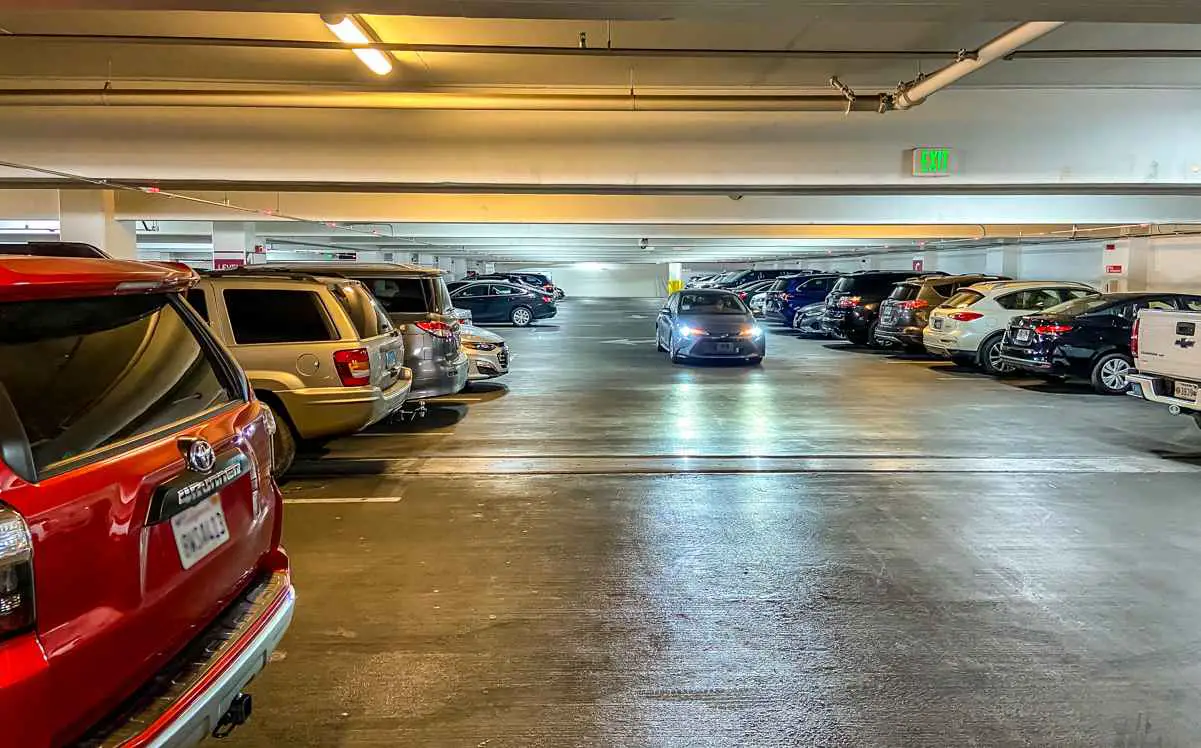 Vdara vs Aria (Prices, Rooms, Restaurants, & Nightlife) 18 aria self-parking garage fees las vegas