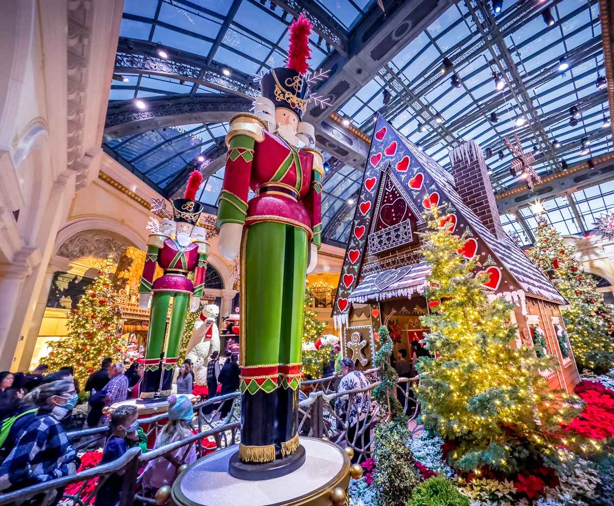 2022 Bellagio Conservatory Christmas (Photo Gallery) 1 Bellagio Conservatory & Botanical Gardens Christmas 2022
