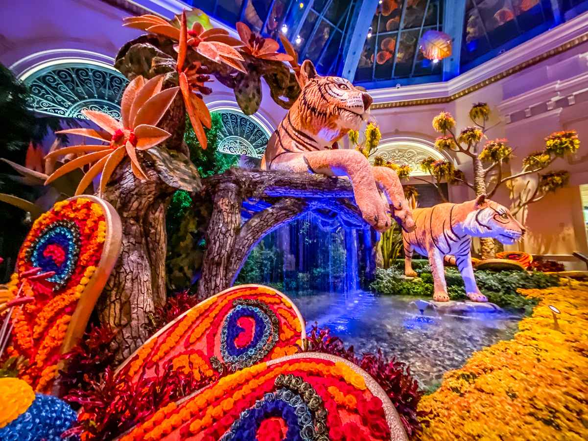 Bellagio Conservatory & Botanical Gardens (2024 Schedule) 1 Bellagio Conservatory Schedule 2023