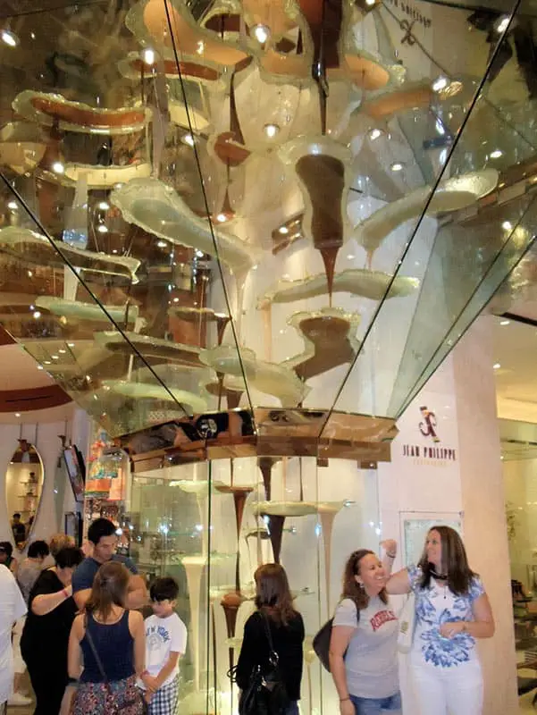 26 Unique Souvenirs from Las Vegas (and Where to Find Them) 8 Bellagio Patisserie