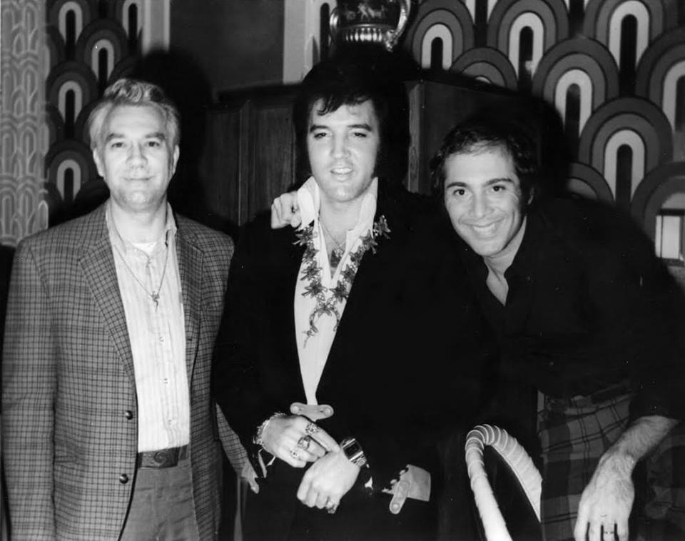 Elvis Presley in Las Vegas (The Good, the Bad and the Ugly) 2 Elvis Presley in 1972 at the Las Vegas Hilton