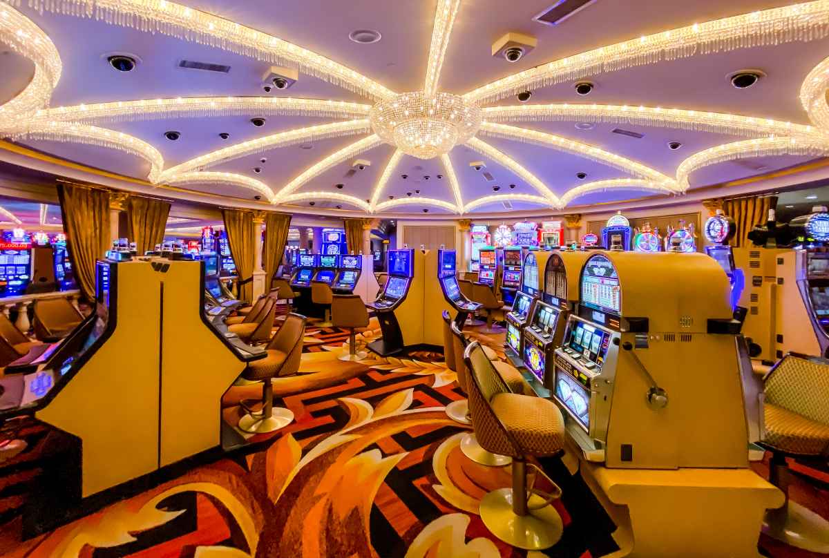 3 Reasons Why Las Vegas Has So Many Casinos (Explained) 4 The Demand for Las Vegas Casinos Is High