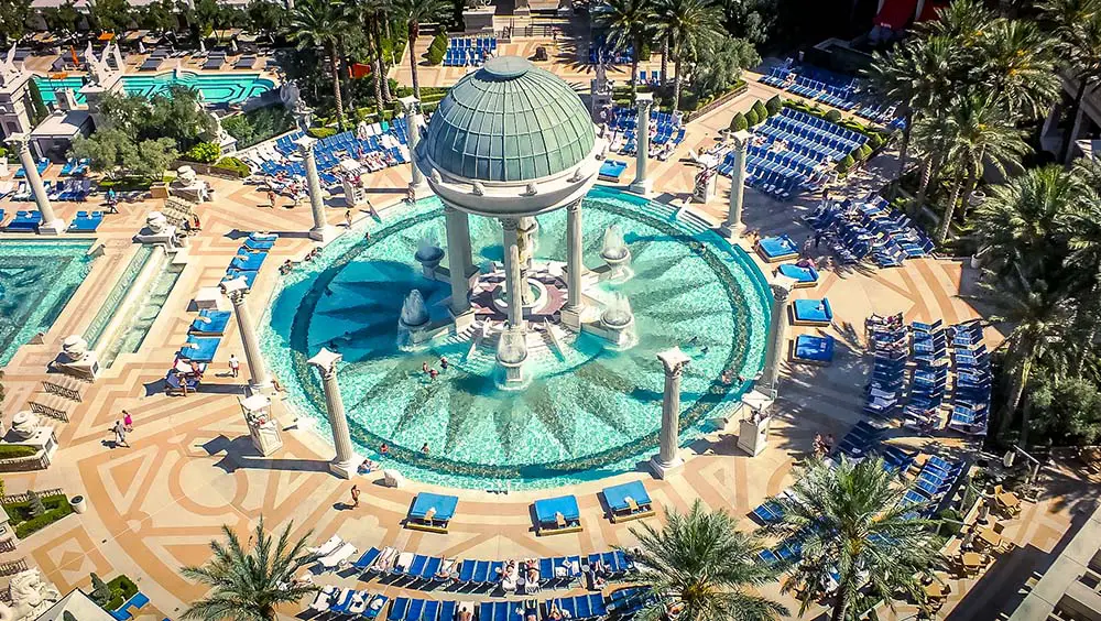 Caesars Palace Pool: 22 Things You Should Know (Las Vegas) 1 Caesars Palace Pool: 22 Things You Should Know (Las Vegas)