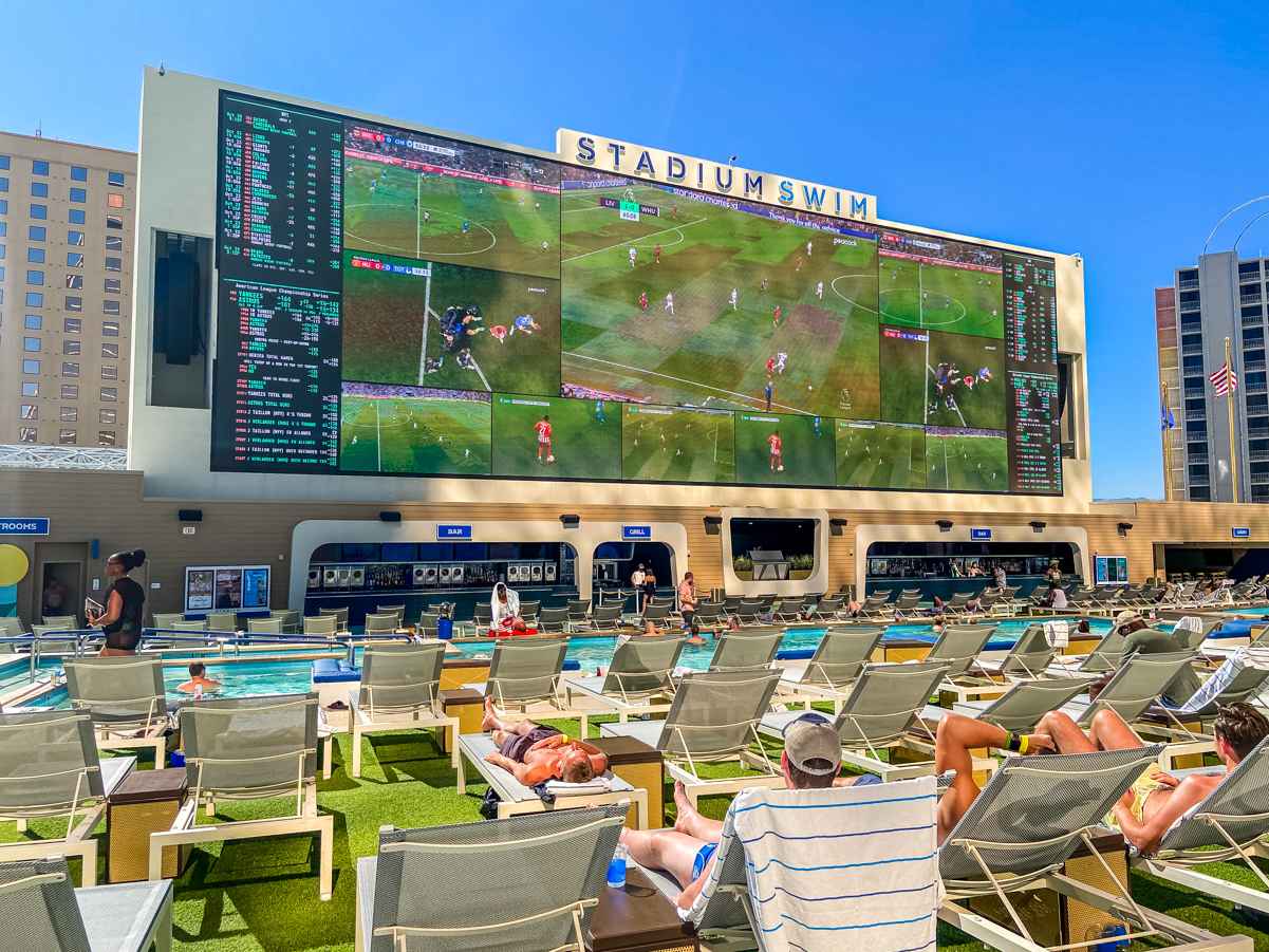 19 Best Things to Do in Downtown Las Vegas (Top Downtown Activities!) 2 circa pool things to know las vegas