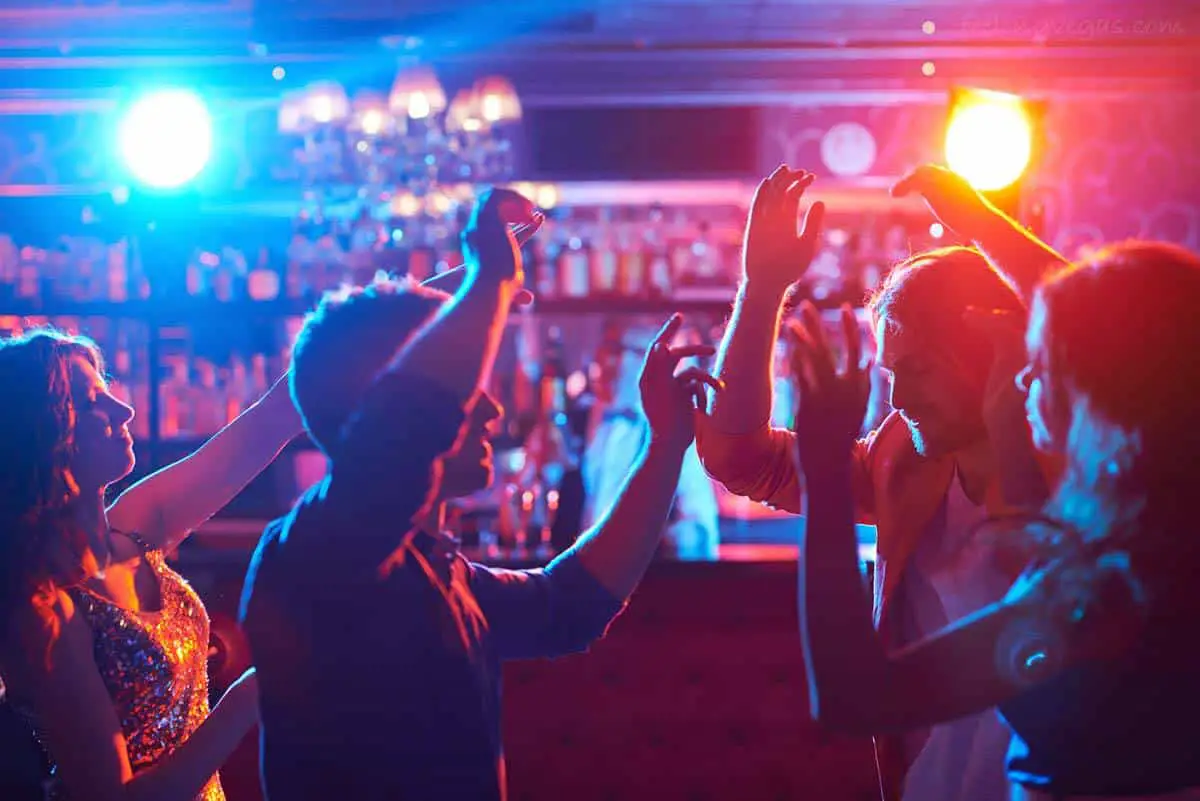 Mastering the Las Vegas Nightclub Dress Code (What to Wear) 2 Do Clubs in Las Vegas Have a Dress Code?