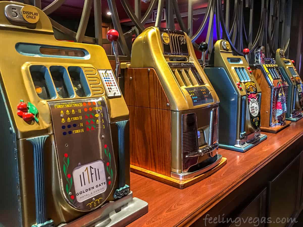 35+ Super Fun Things to Do In Las Vegas For A Weekend 3 vintage coin-operated slot machines