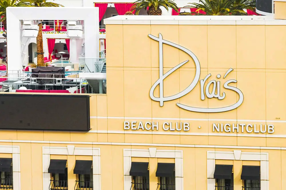 The 48-Hour VIP Las Vegas Experience: How to Do It All Like a Pro 13 Drai's nightclub at The Cromwell has a strict dress code