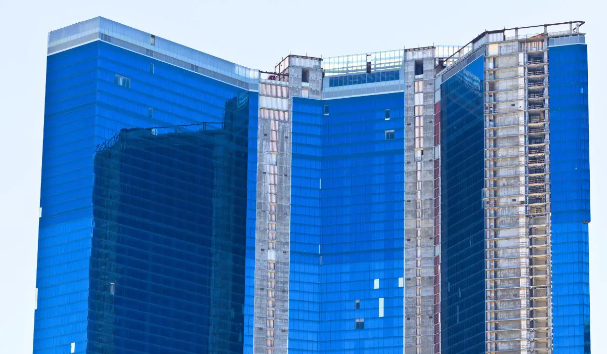 Las Vegas Hotels: On Strip, Off-Strip & Downtown Hotels 11 Fontainebleau Las Vegas