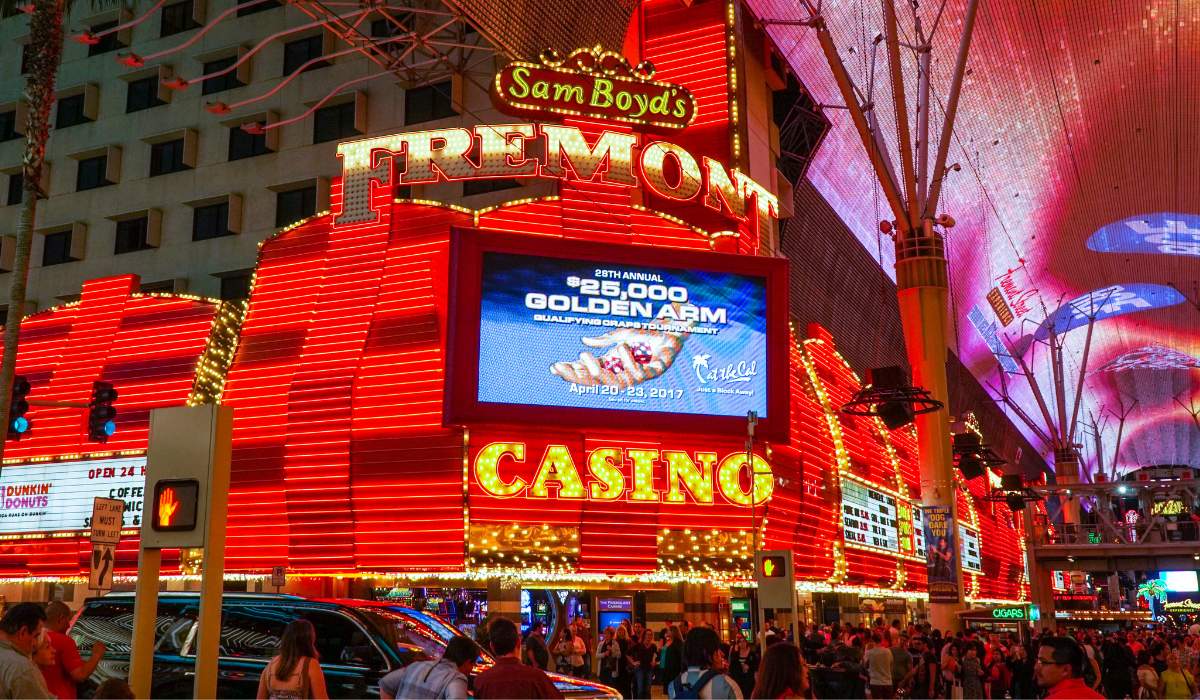 Las Vegas Hotel Comparisons (Which Vegas Hotel is Better?) 23 Fremont Hotel and Casino