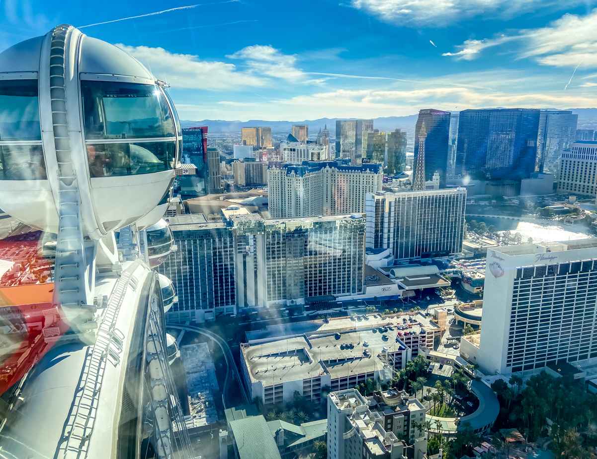 How Long Does It Take To Ride the High Roller in Vegas? (Answered) 3 Can You Book High Roller Tickets in Advance