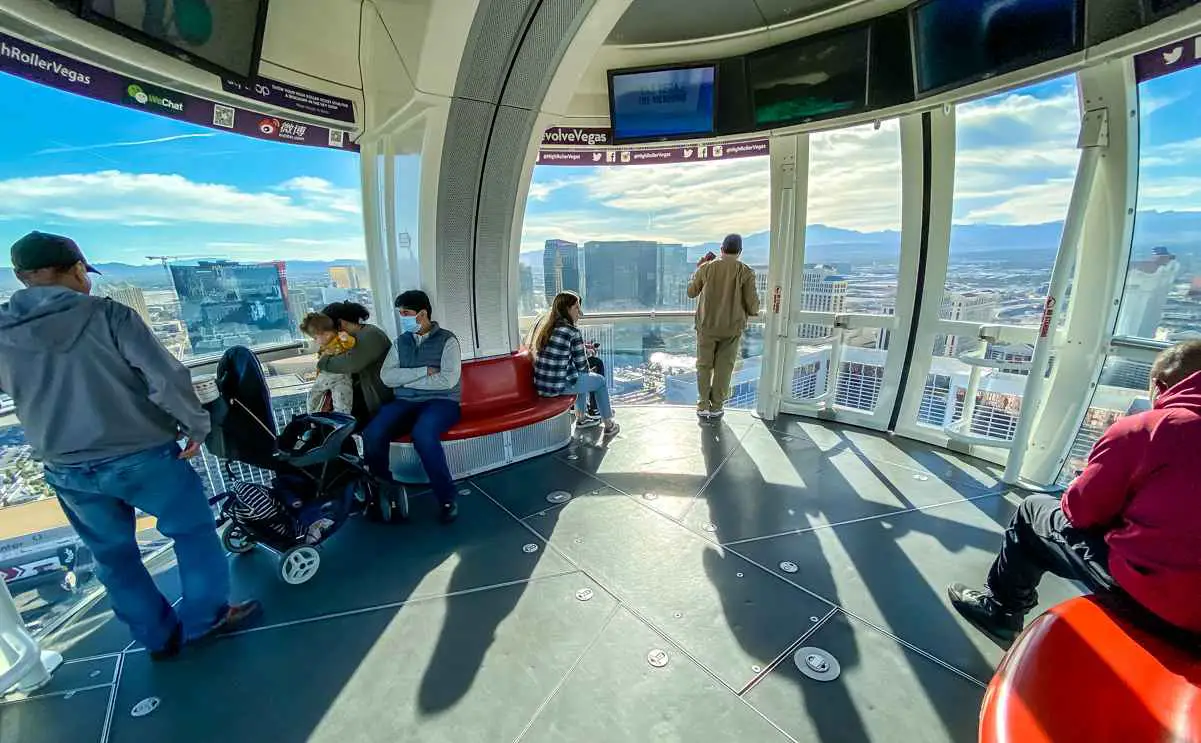 High Roller Las Vegas Cost (Best Times to Ride) 12 How big are High Roller pods