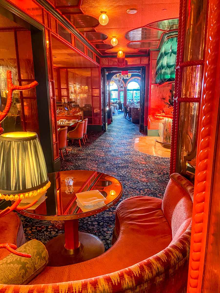 Is the Bellagio Worth The Money? ( Let's Find Out ) 6 mayfair supper club at bellagio