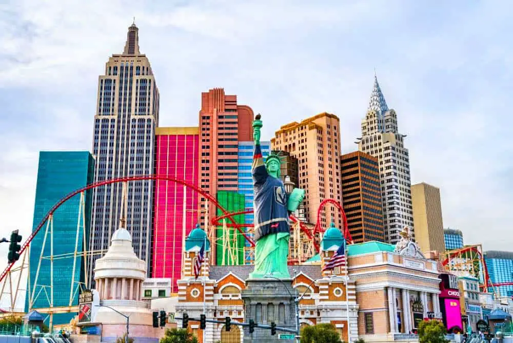 Paris Las Vegas vs. MGM Grand: Which Is Better? 5 New York New York is just a few minutes walk from the MGM Grand