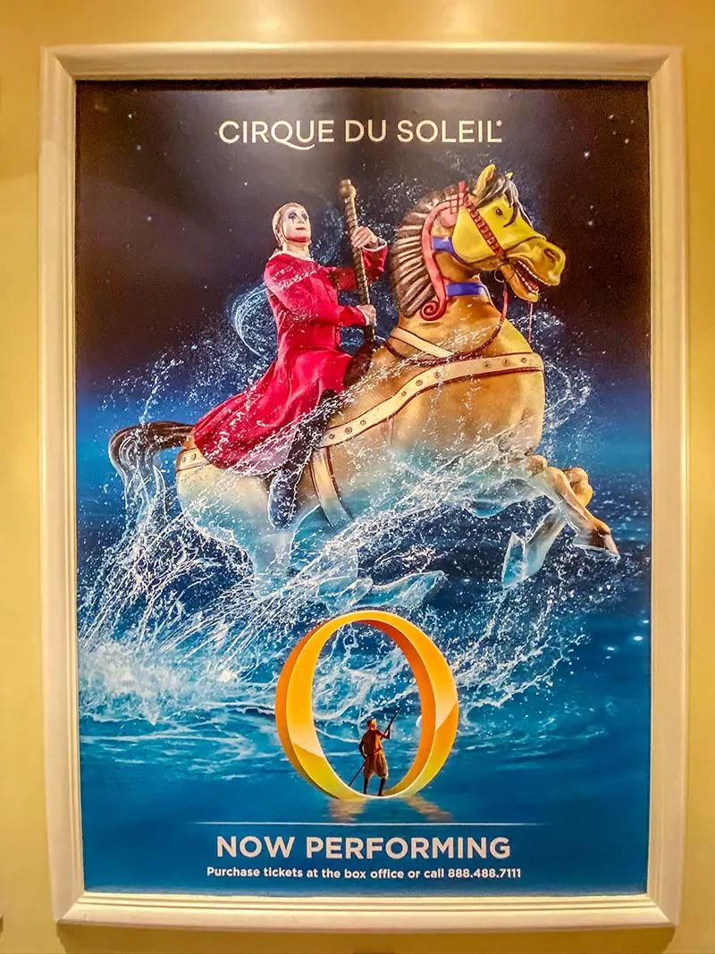 "O" by Cirque du Soleil: 15 Things You Should Know (Las Vegas) 1 "O" by Cirque du Soleil: 15 Things You Should Know (Las Vegas)