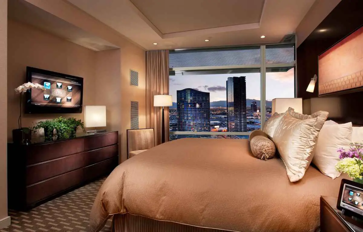 Vdara vs Aria (Prices, Rooms, Restaurants, & Nightlife) 6 One bedroom suite at Aria.