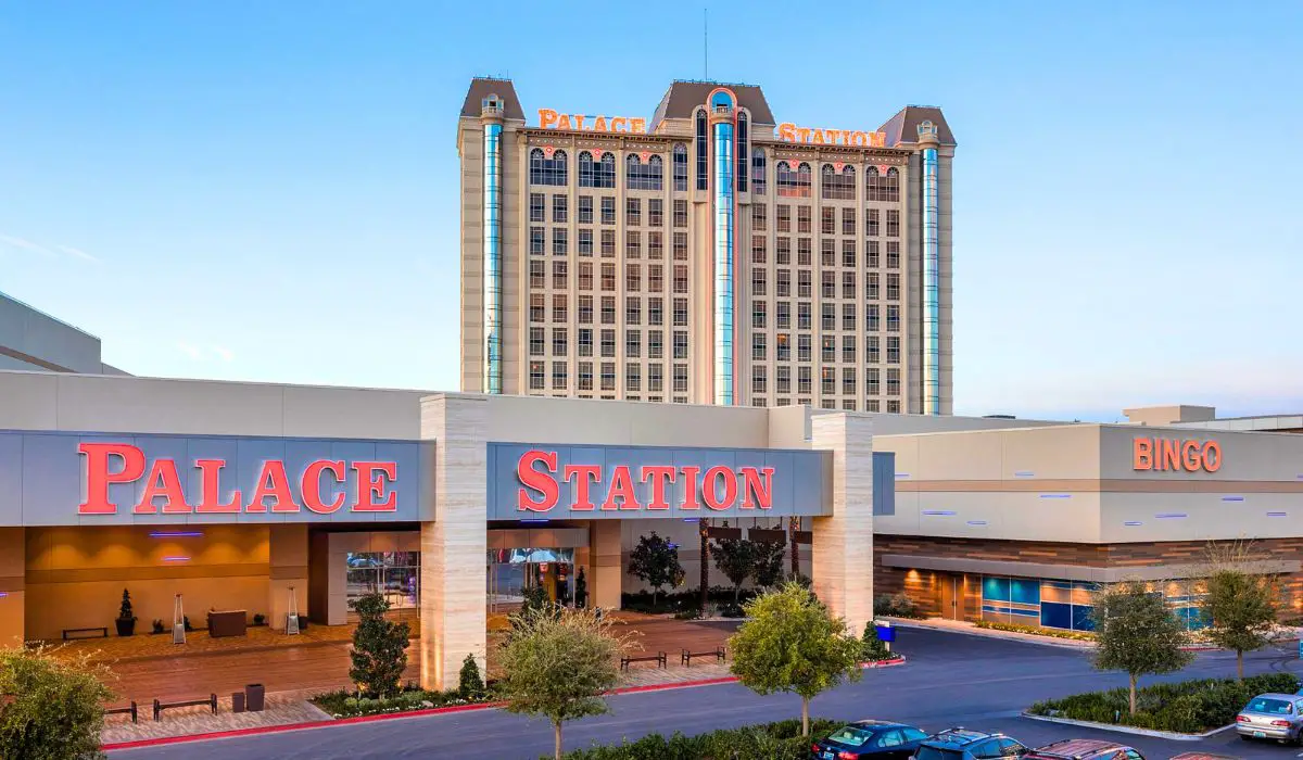 Las Vegas Hotel Comparisons (Which Vegas Hotel is Better?) 43 Palace Station Las Vegas