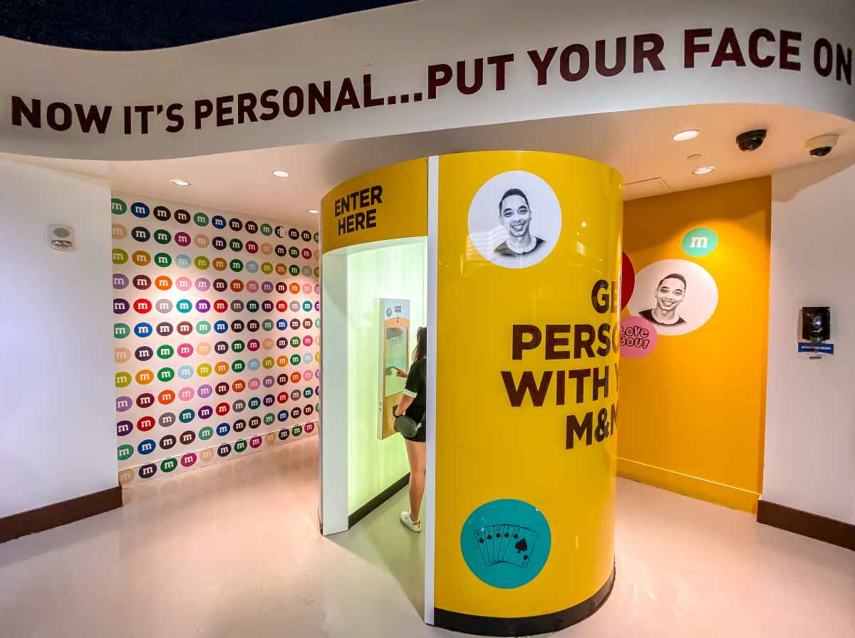 M&M Store Las Vegas (Location, Hours, & Parking) 6 personalized m&m las vegas