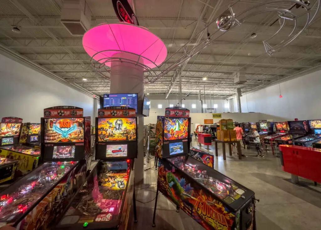 Pinball Hall of Fame Las Vegas (Get Your Pinball On!) 3 The PHoF is essentially a giant warehouse filled with pinball machines.
