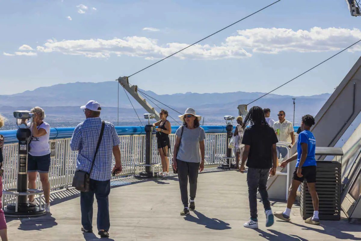 Why Is The STRAT Hotel So Cheap? (Stratosphere Hotel) 5 Recreation and Entertainment at The STRAT