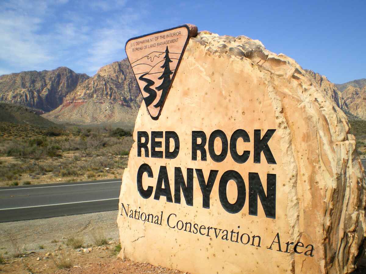 Getting to Red Rock Canyon From Las Vegas (Stops & Hikes) 2 Red Rock Canyon in Las Vegas