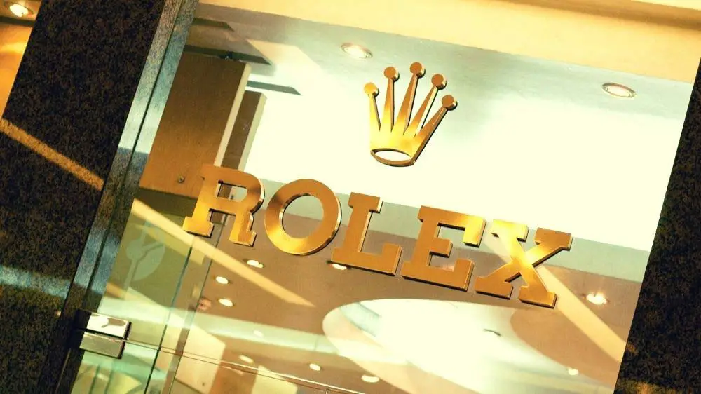11 Best Places to Buy a Rolex in Las Vegas 3 Rolex logo on store window.