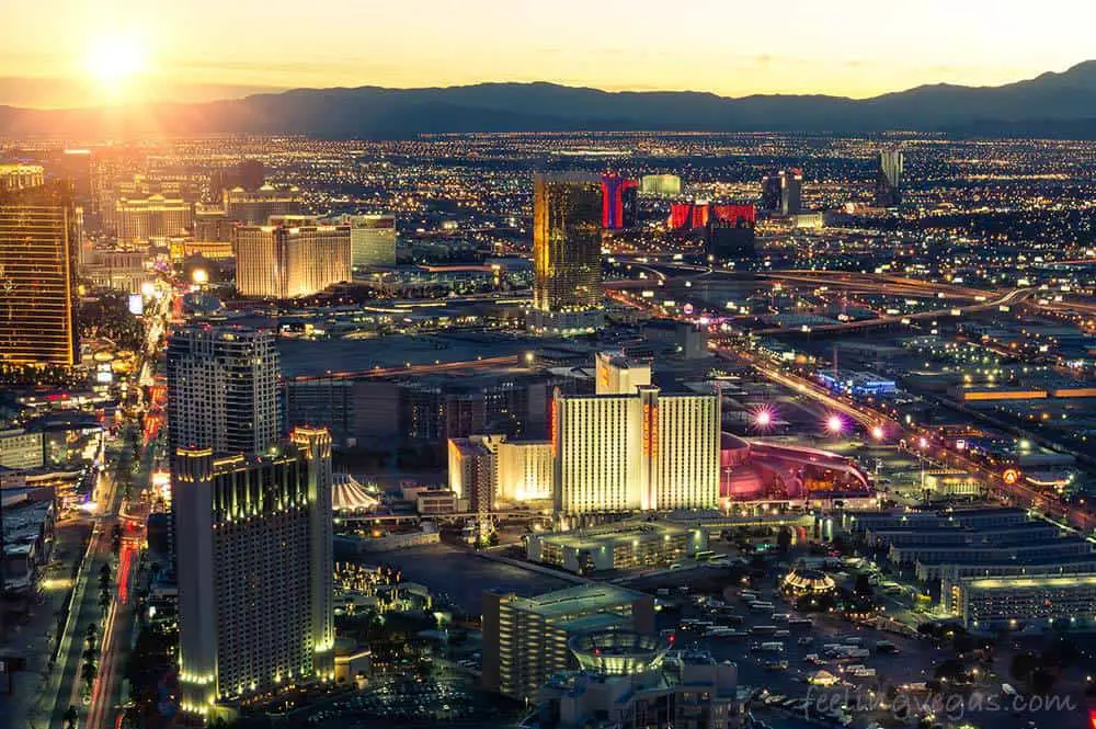 15 Smoke-Free Hotels in Las Vegas: On or Near the Strip 1 Smoke-free hotels in Las Vegas