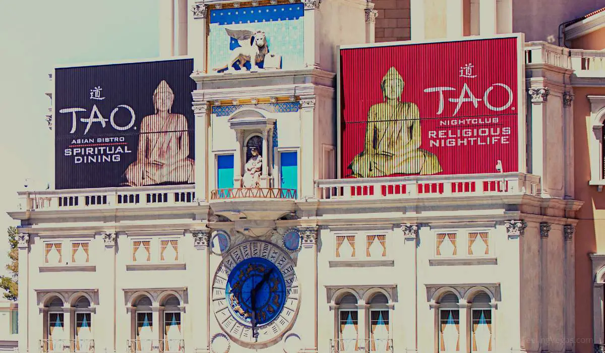 Bellagio vs Venetian (Which Las Vegas Hotel to Choose?) 7 tao nightclub at the venetian