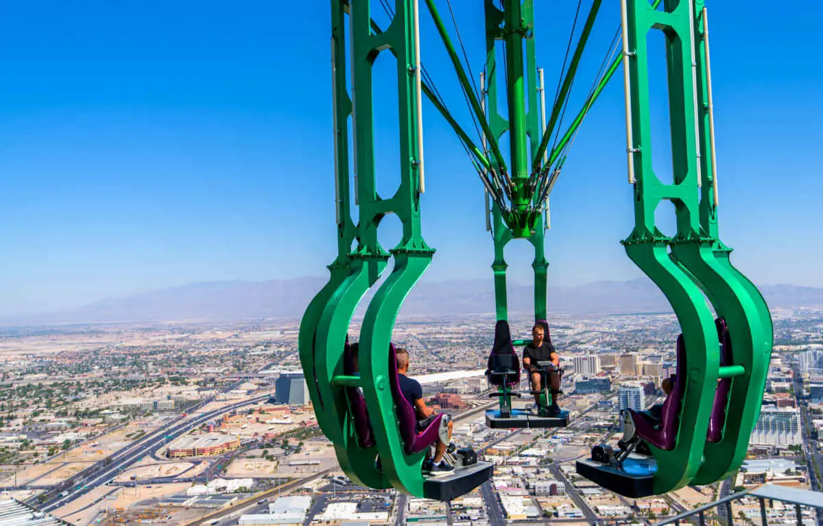 Things to Do in Las Vegas With Kids (44 Vegas Family Attractions) 4 The STRAT observation deck has plenty of rides that adventurous kids will enjoy.
