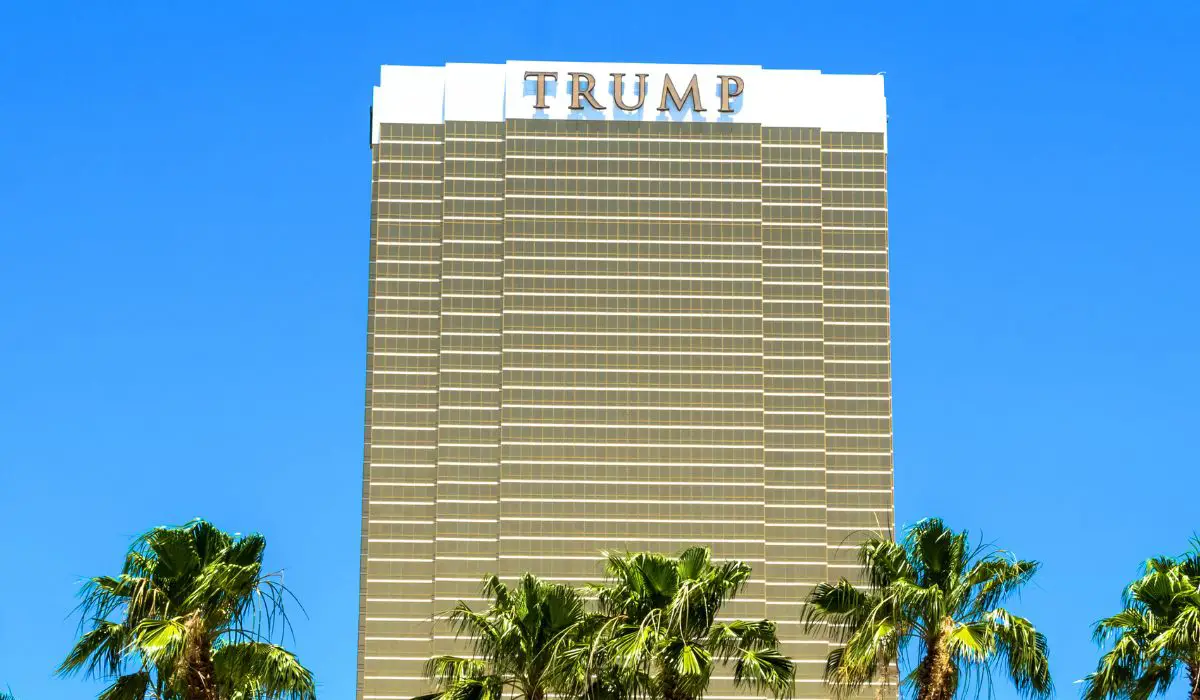 Las Vegas Hotel Comparisons (Which Vegas Hotel is Better?) 64 Trump International Hotel Las Vegas