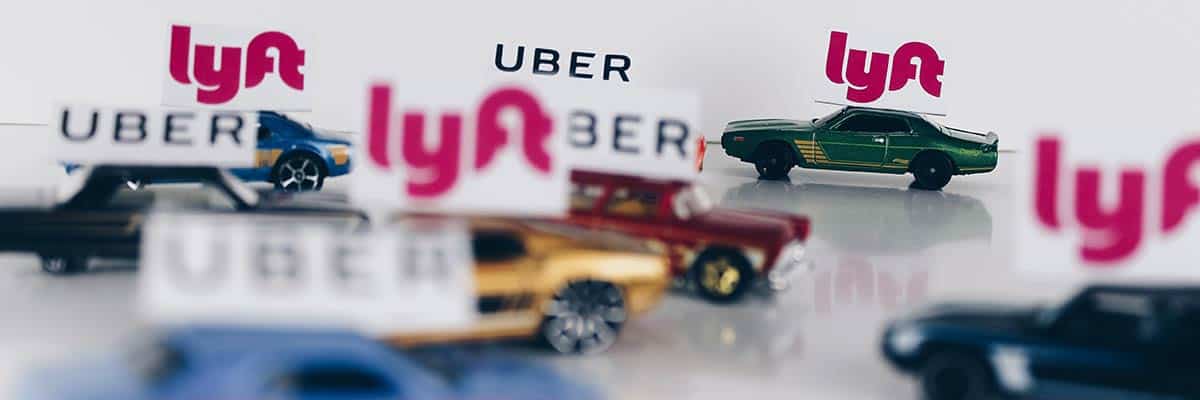 How Much Does Uber & Lyft Cost In Las Vegas? (Rates Compared) 2 How much is Uber and Lyft in Las Vegas?