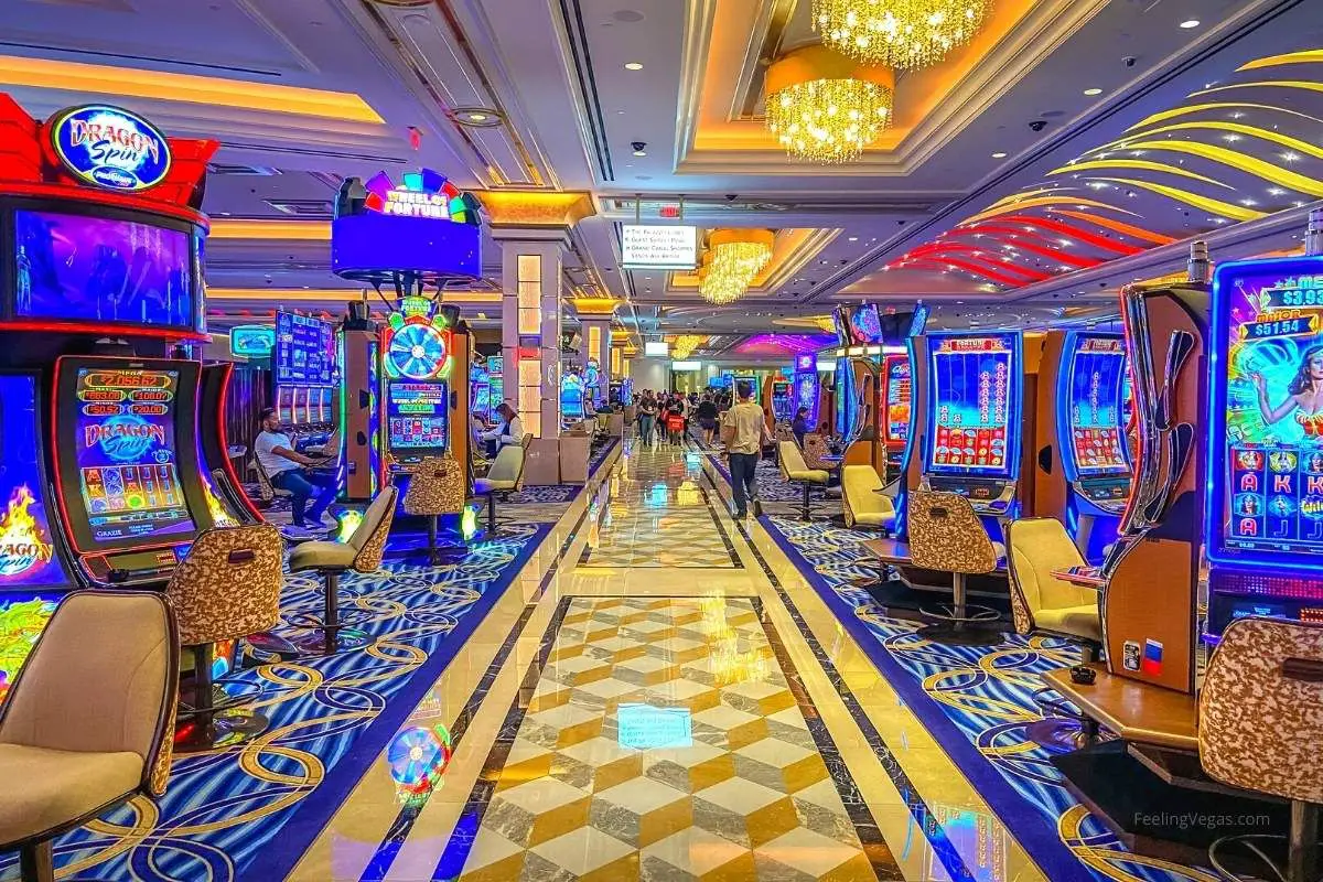 Does The Venetian Las Vegas Have a Resort Fee? (Answered) 3 what does the resort fee at the venetian include