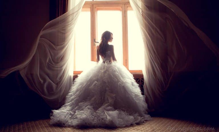 places for wedding photos in Las Vegas