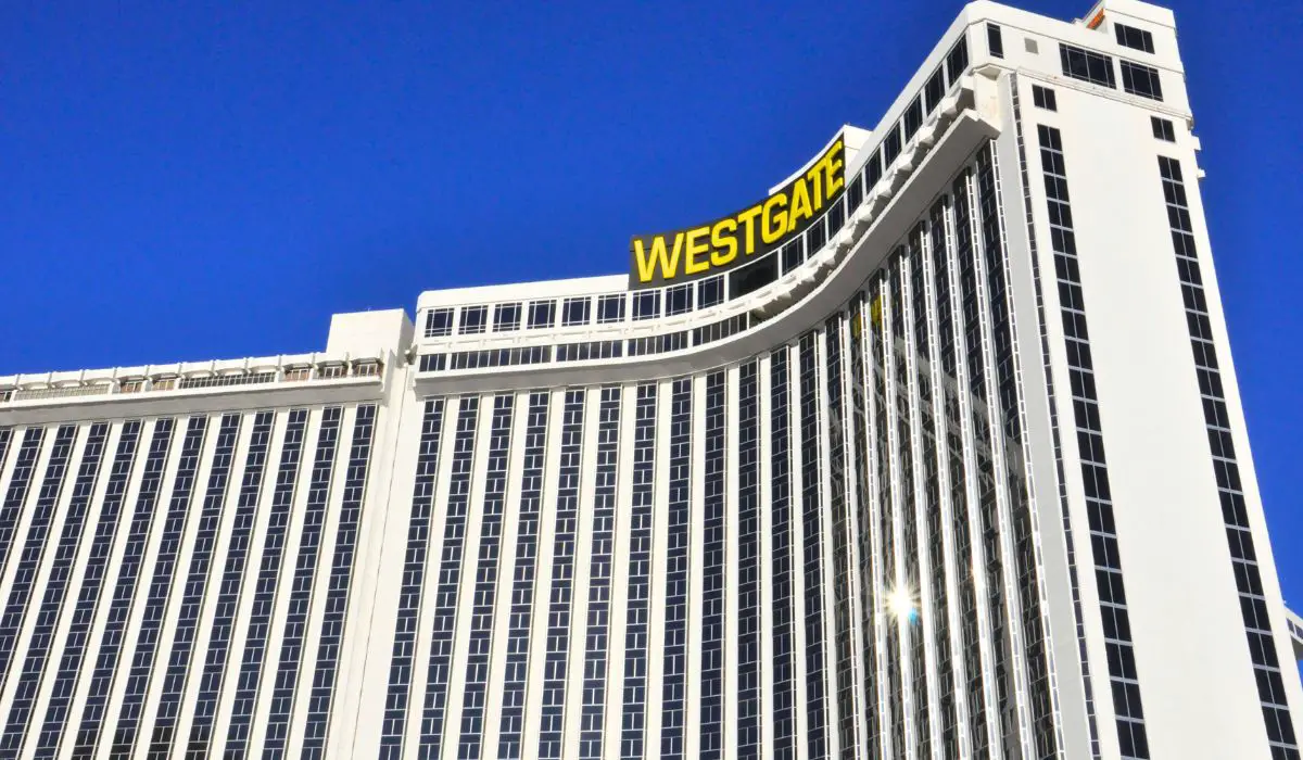 Las Vegas Hotel Comparisons (Which Vegas Hotel is Better?) 70 Westgate Las Vegas