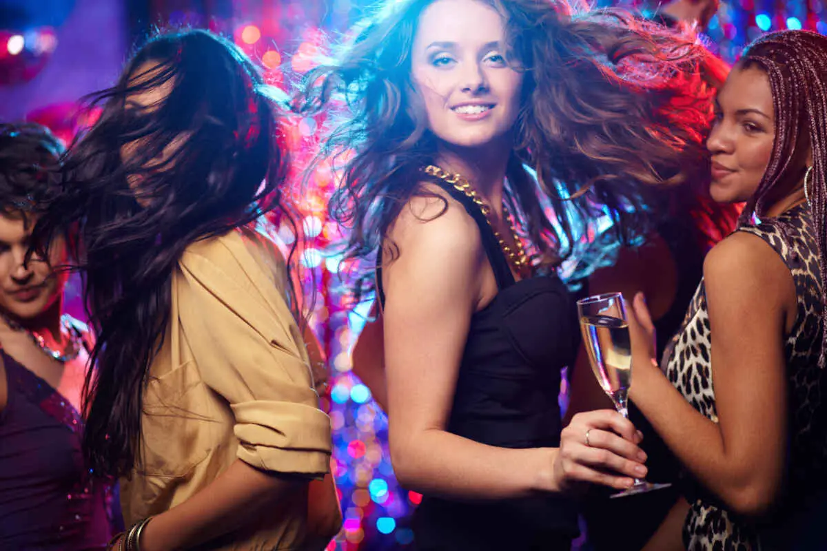 Mastering the Las Vegas Nightclub Dress Code (What to Wear) 1 What to Wear to Las Vegas Clubs (aka Nightclub Dress Codes)