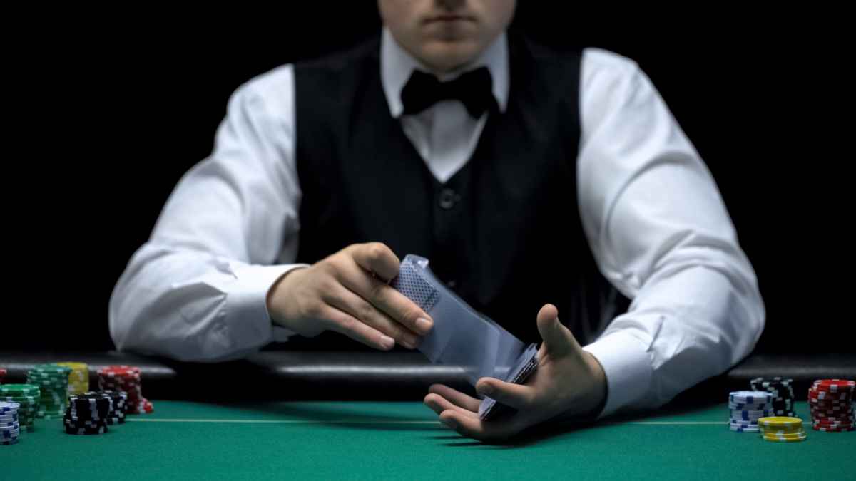 Is Vegas Crowded in June? (What You Need To Know) 3 The World Series of Poker (WSOP) takes place in Las Vegas during the month of June.