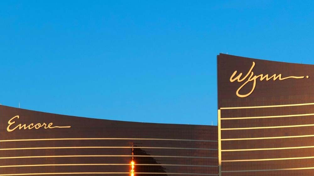 Wynn vs. Encore (Is Wynn or Encore a Better Choice?) 1 Wynn vs. Encore: Which hotel is best?
