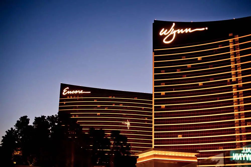 Las Vegas Hotel Comparisons (Which Vegas Hotel is Better?) 73 Wynn Las Vegas
